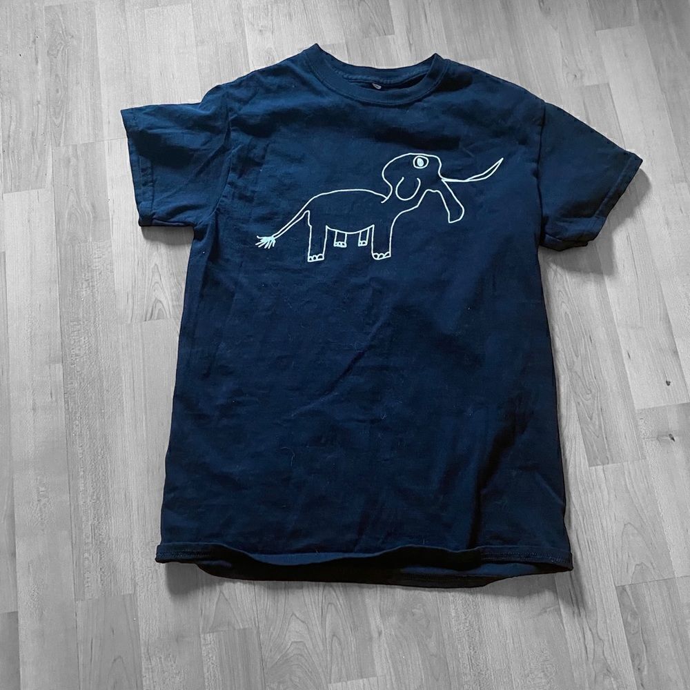Noah’s Rejects GraphicTee Shirt Elephant Size Small